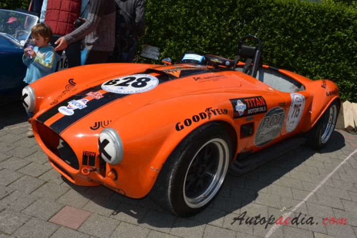 AC Cobra 1961-1967 (1966 Racing 427cu in.), left front view
