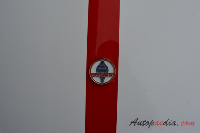 AC Cobra 1961-1967 (1982-xxxx AC Cobra Mk IV Autokraft replika), emblemat tył 
