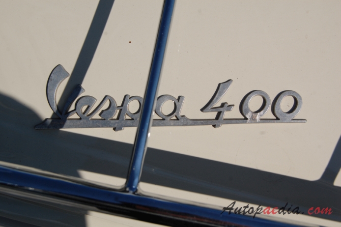 ACMA Vespa 400 1958-1961 (1958), emblemat tył 