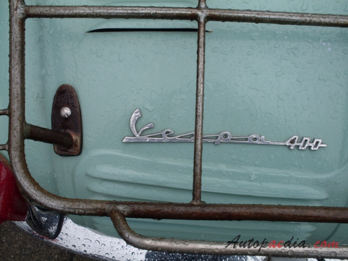 ACMA Vespa 400 1958-1961 (1960), rear emblem  