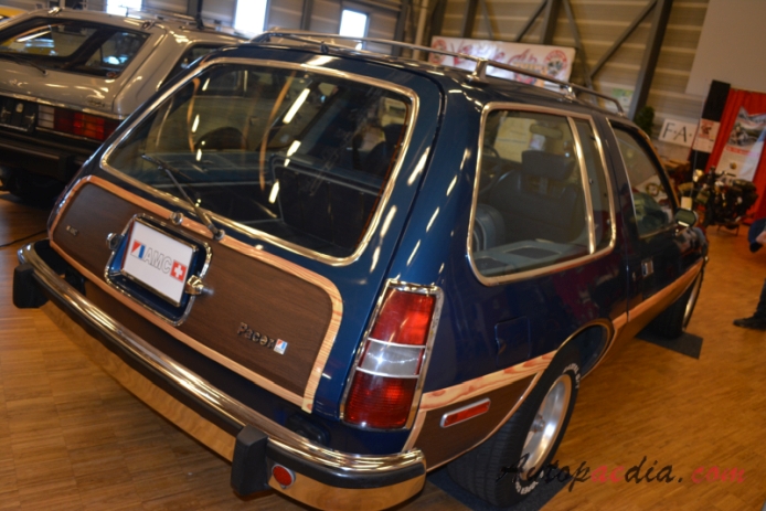 AMC Pacer 1975-1980 (1975-1978 Pacer D/L station wagon 3d), right rear view