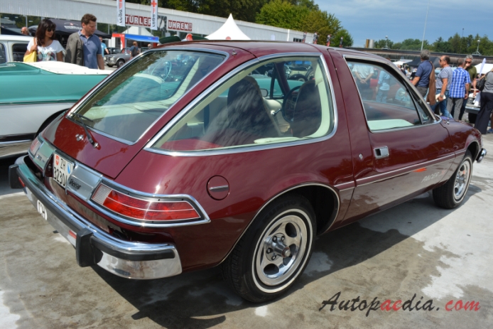 AMC Pacer 1975-1980 (1975-1978 Pacer X hatchback 3d), right rear view