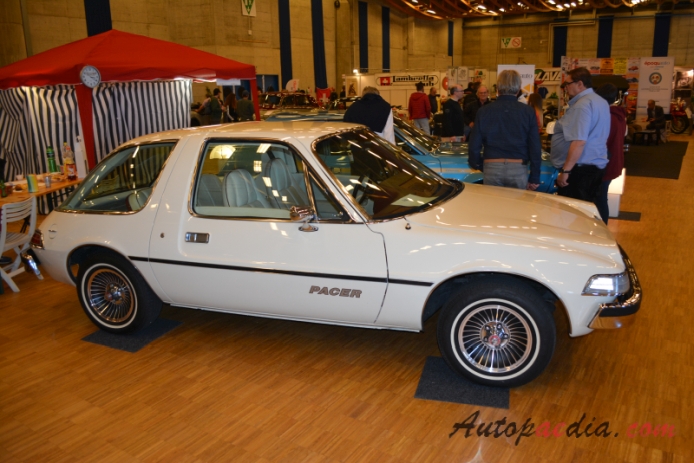 AMC Pacer 1975-1980 (1975-1978 hatchback 3d), right side view