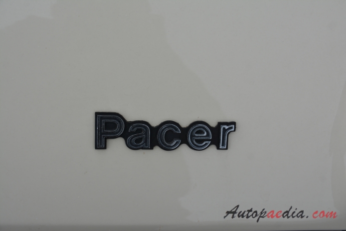 AMC Pacer 1975-1980 (1976 hatchback 3d), front emblem  