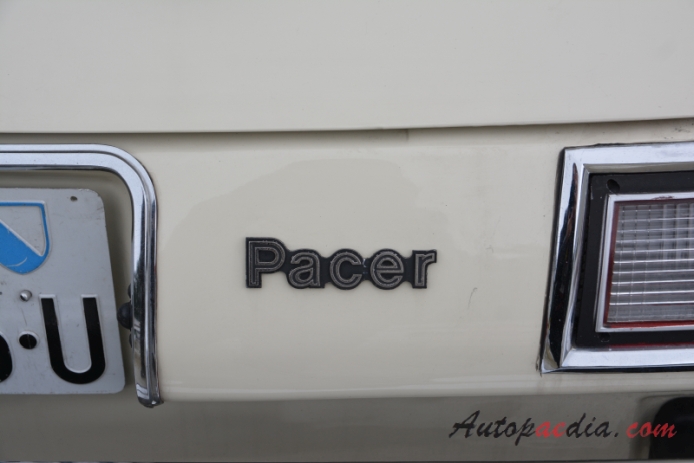 AMC Pacer 1975-1980 (1976 hatchback 3d), emblemat tył 