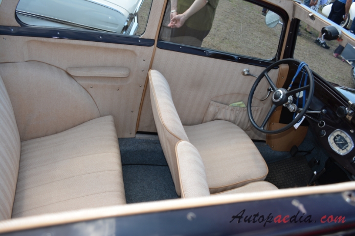 Adler Trumpf Junior 1934-1941 (1937 cabriolet 2d), wnętrze