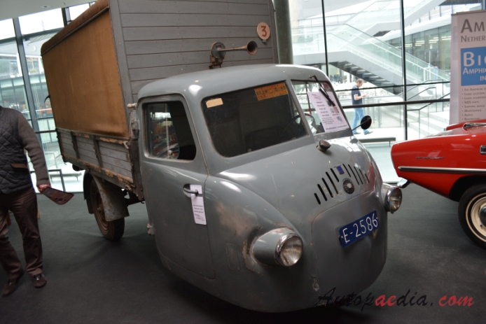 Macchi MB1 1945-199x (1947 three-wheeler), prawy przód