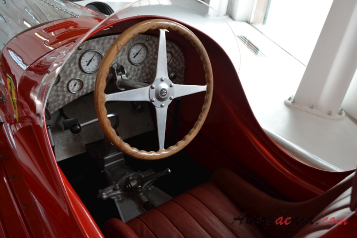 Alfa Romeo 16C Bimotore 1935 (monoposto), wnętrze