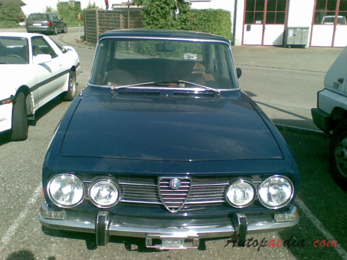 Alfa Romeo 1950 Berlina 1968-1974, front view