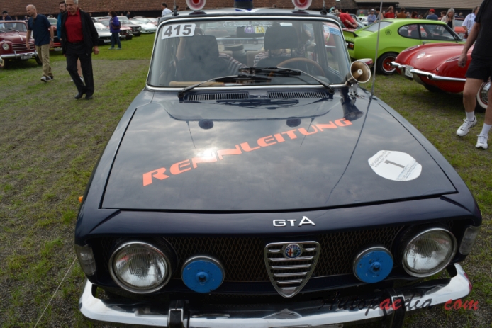 Alfa Romeo 2000 Berlina 1971-1977 (Police Car), front view