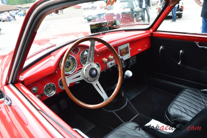 Alfa Romeo 1900 1950-1959 (1951-1953 Sprint Touring Superleggera Coupé 2d), wnętrze
