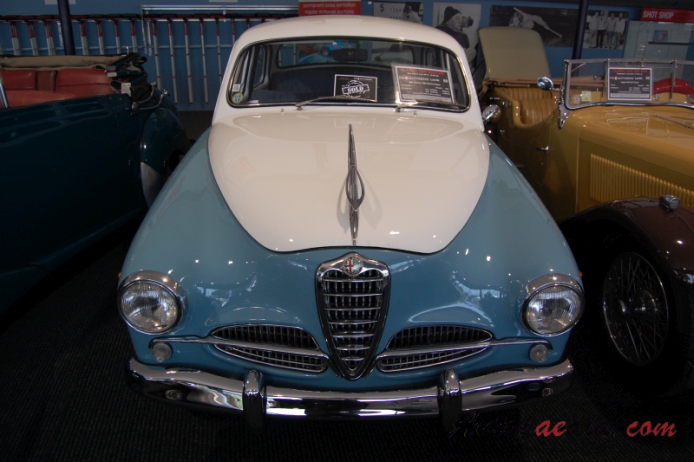 Alfa Romeo 1900 1950-1959 (1955 Super Berlina 4d), przód