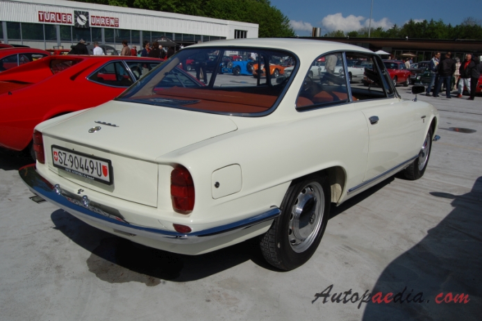 Alfa Romeo 2600 1961-1968 (Sprint Coupé), right rear view