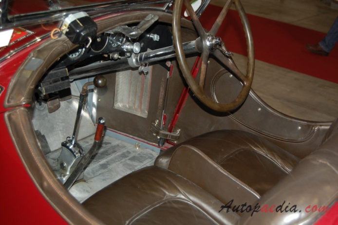Alfa Romeo 6C 1500 1925-1929 (1933 Gran Sport 2d), wnętrze