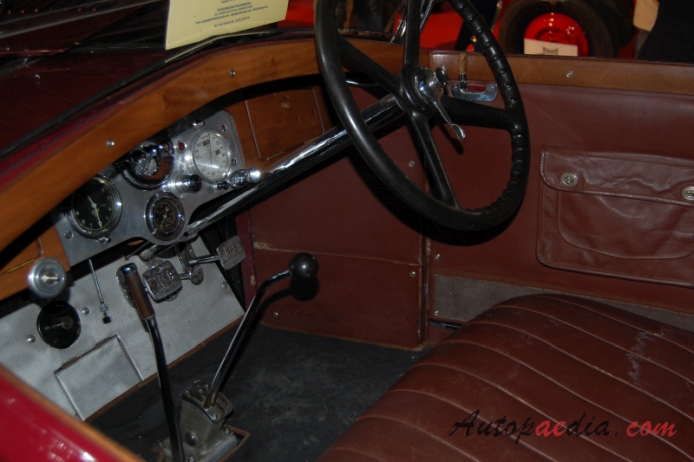 Alfa Romeo 6C 1750 1929-1933 (1929 De Luxe Torpedo 4d), wnętrze