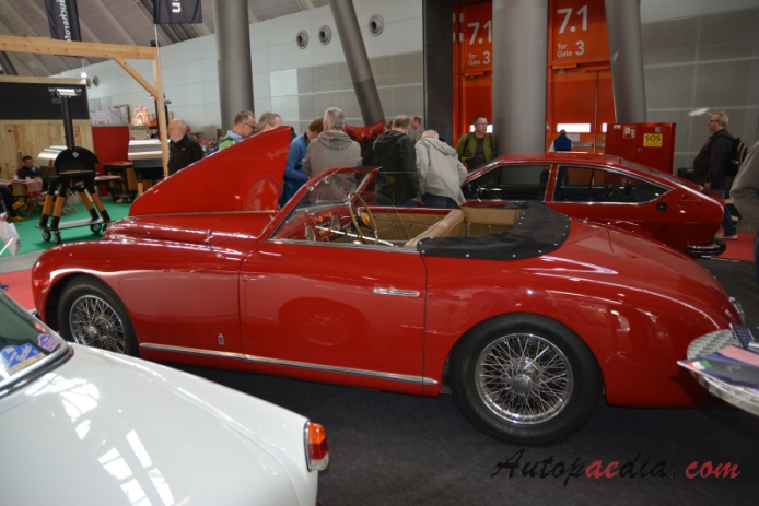 Alfa Romeo 6C 2500 1938-1952 (1948 SS Pinin Farina cabriolet 2d), lewy bok