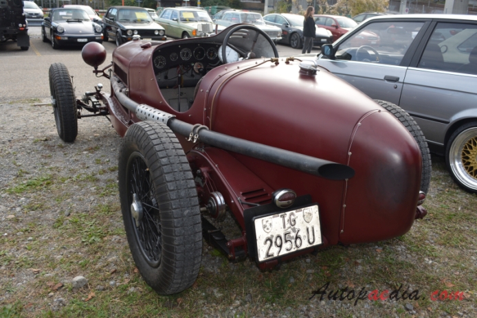 Alfa Romeo 8C 1931-1941 (1931-1934 Alfa Romeo 8C 2300 roadster 2d), lewy tył