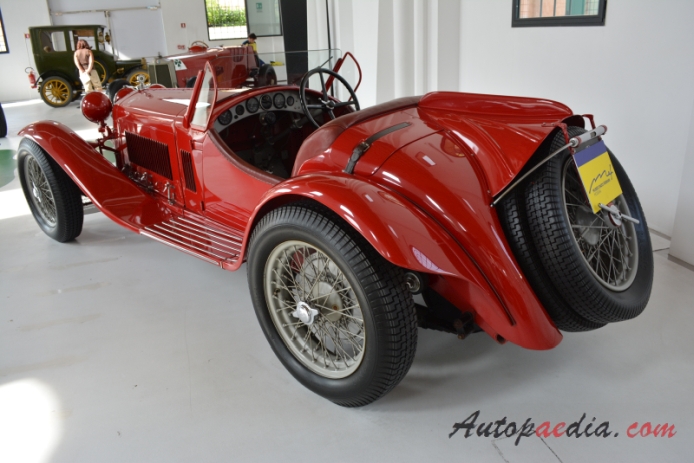 Alfa Romeo 8C 1931-1941 (1932 8C 2300 Spider Corsa roadster 2d), lewy tył