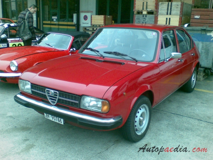 Alfa Romeo Alfasud 2nd series 1977-1979 (saloon 4d), left front view