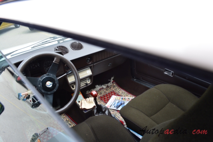 Alfa Romeo Alfasud Sprint 1976-1983 (1980 Alfasud Sprint Veloce 1.5 hatchback 2d), interior
