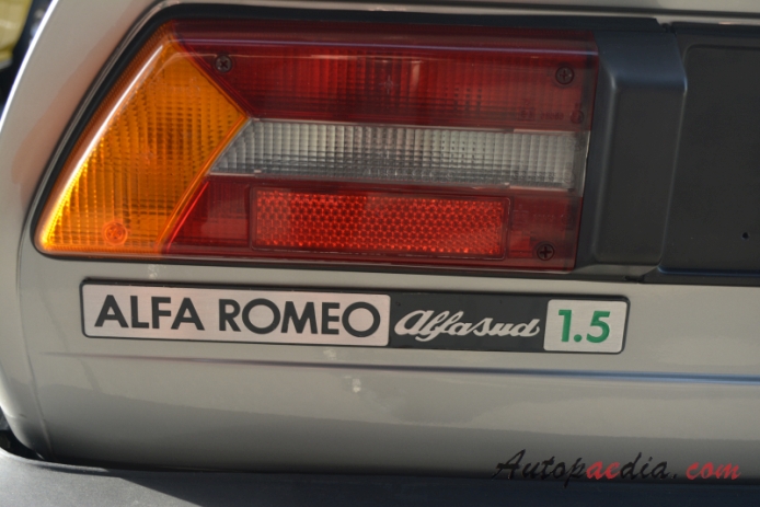 Alfa Romeo Sprint 1983-1989 (1984 Sprint Quadrifoglio Verde QV 1.5 hatchback 2d), rear emblem  