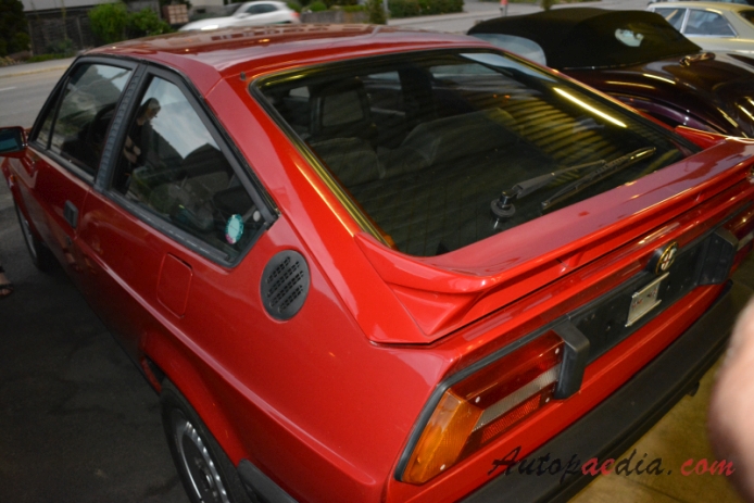 Alfa Romeo Sprint 1983-1989 (1989 1.7 Sprint hatchback 2d),  left rear view