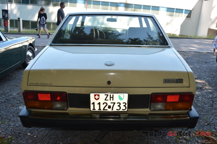 Alfa Romeo Alfetta 1972-1984 (1981-1982 Alfetta 2.0 sedan 4d), rear view