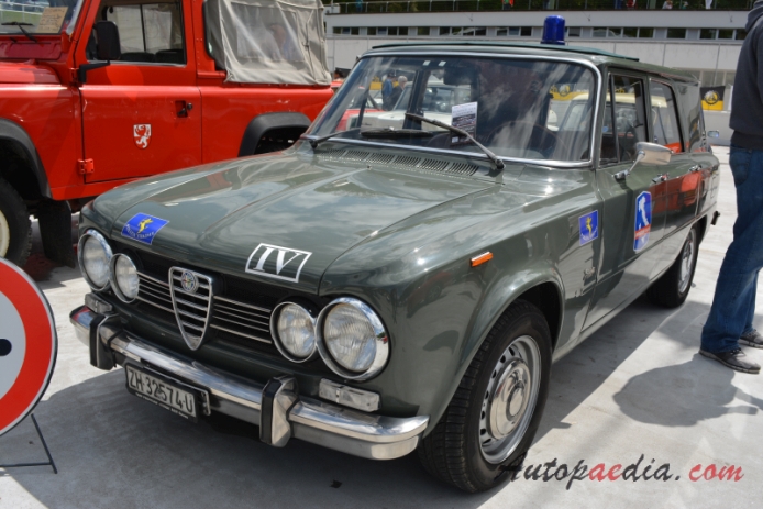 Alfa Romeo Giulia 1962-1978 (1965-1972 Giulia Super Colli Giardiniera Police Car 5d), left front view