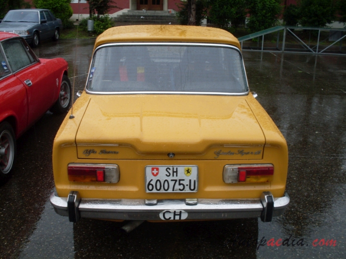 Alfa Romeo Giulia 1962-1978 (1972-1974 Giulia Super 1.6), rear view