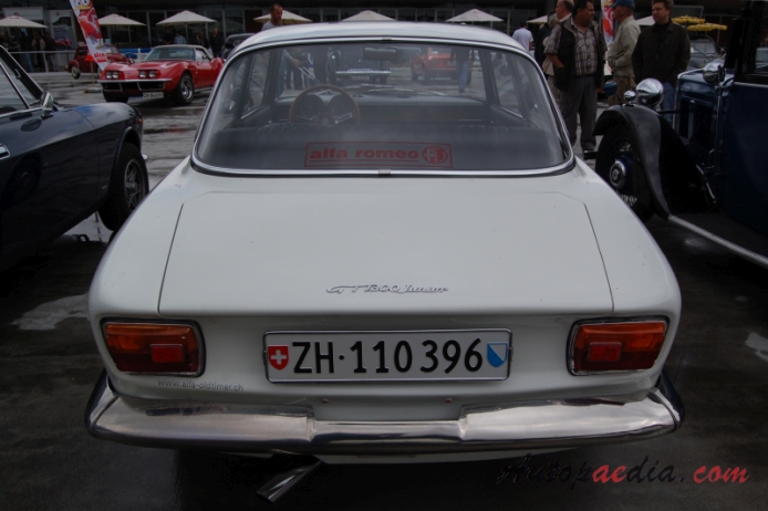Alfa Romeo GT 1963-1977 (1965-1970 GT 1300 Junior), tył