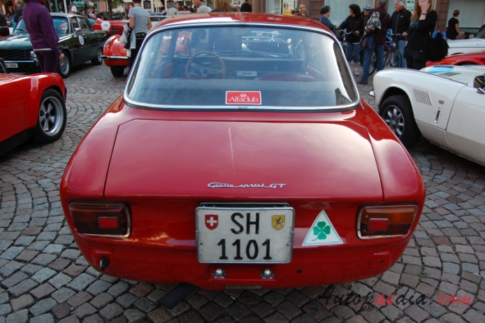 Alfa Romeo GT 1963-1977 (1965 Giulia Sprint GT), tył