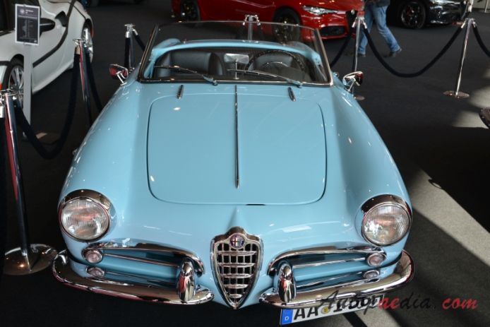 Alfa Romeo Giulietta Spider 1955-1964 (1956 Alfa Romeo Giulietta Spider 750 D roadster 2d), front view