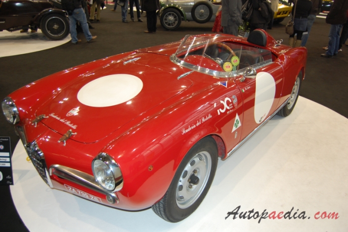 Alfa Romeo Giulietta Spider 1955-1964 (1956 Sebring), left front view