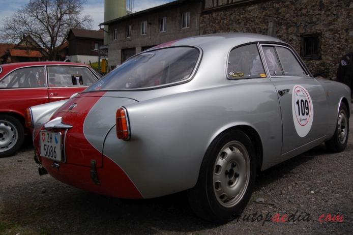 Alfa Romeo Giulietta Sprint 1954-1966 (1957 Sprint Veloce S1), right rear view
