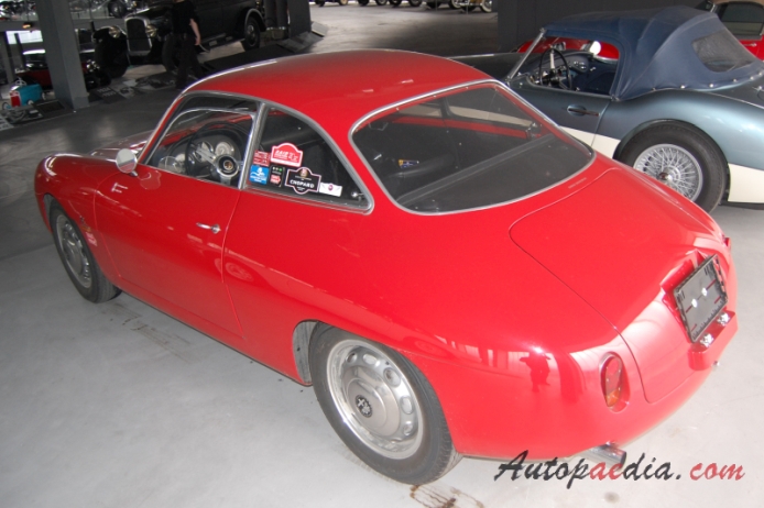 Alfa Romeo Giulietta Sprint 1954-1966 (1959-1962 SZ Sprint Zagato Coda Tonda), lewy tył