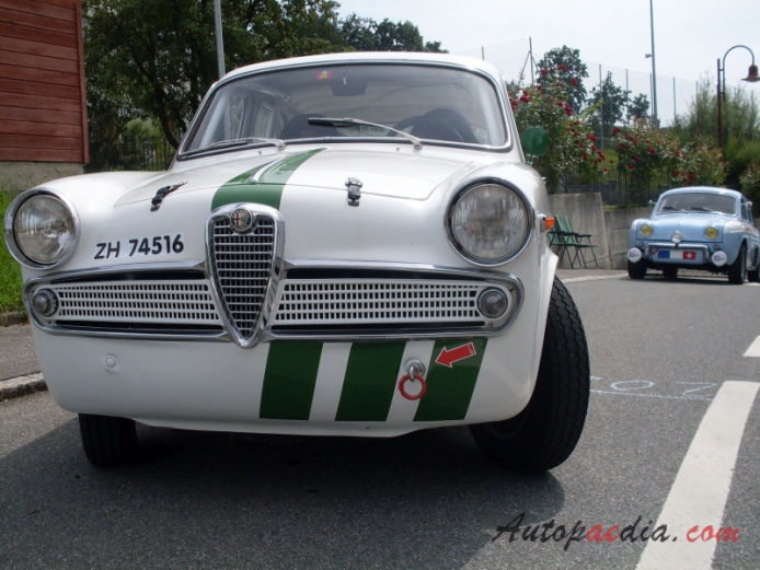 Alfa Romeo Giulietta 1954-1965 (1961 TI Berlina 4d), front view