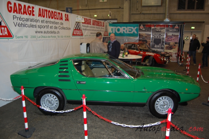 Alfa Romeo Montreal 1970-1977, prawy bok