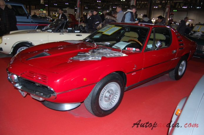 Alfa Romeo Montreal 1970-1977 (1971), left front view