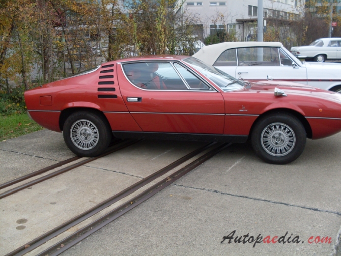 Alfa Romeo Montreal 1970-1977 (1972), prawy bok