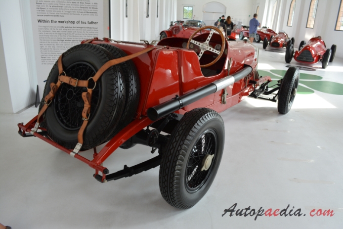 Alfa Romeo RL 1922-1927 (1924 Targa Florio roadster), prawy tył