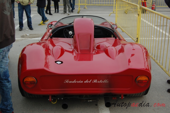 Alfa Romeo Tipo 33 1967-1977 (1967-1969 33/2 Periscopica), rear view