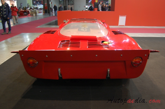 Alfa Romeo Tipo 33 1967-1977 (1968 33/2 Daytona 2L), rear view