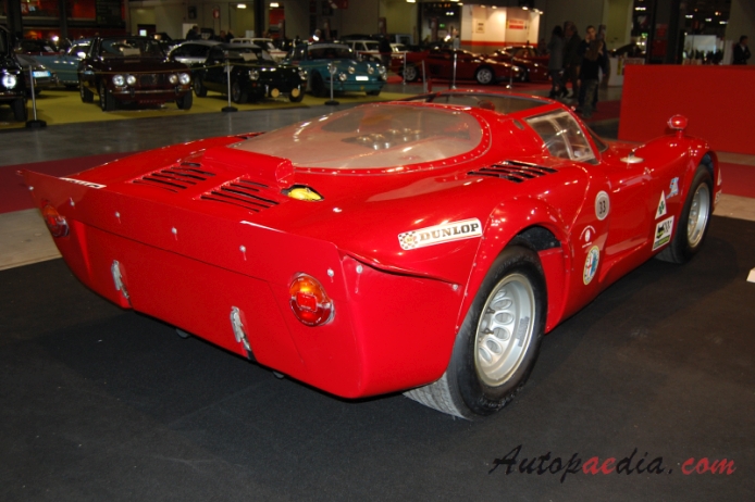 Alfa Romeo Tipo 33 1967-1977 (1968 33/2 Daytona 2L), prawy tył