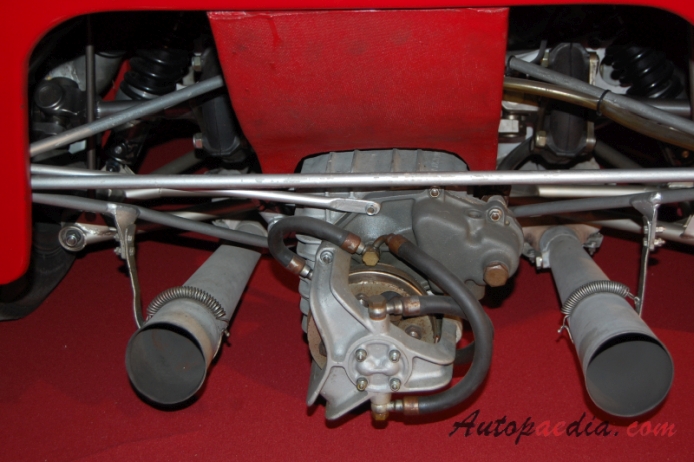 Alfa Romeo Tipo 33 1967-1977 (1969 33/3), engine  