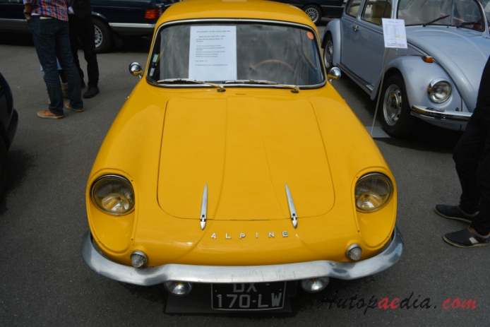 Renault Alpine A110 1961-1977 (1966 Renault Alpine A110 GT4 1.3L saloon 2d), przód