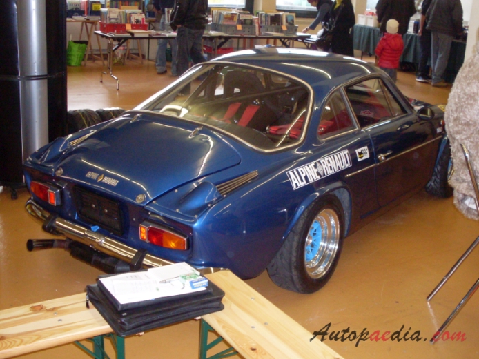 Renault Alpine A110 1961-1977 (1972 1600S VB), right rear view