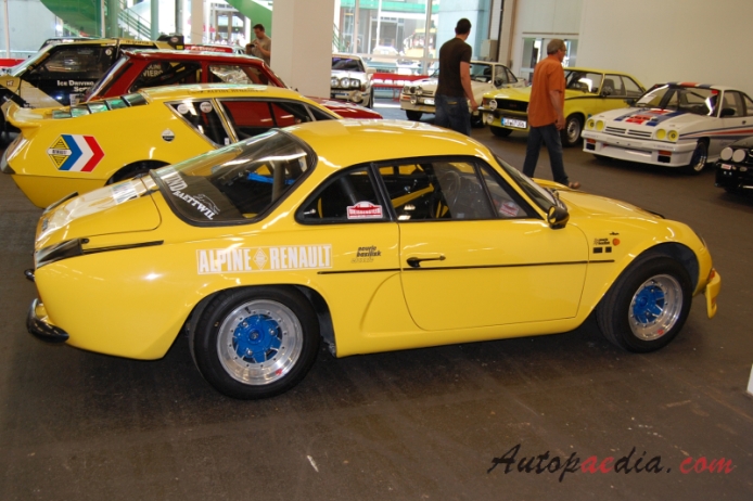 Renault Alpine A110 1961-1977 (1972 1600 S), prawy bok