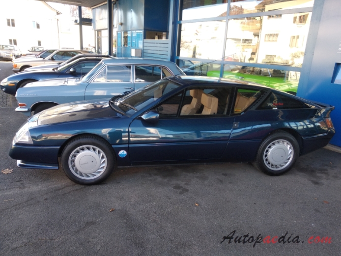 Renault Alpine GTA 1984-1991 (1987 Alpine V6 Turbo Coupé 2d), lewy bok