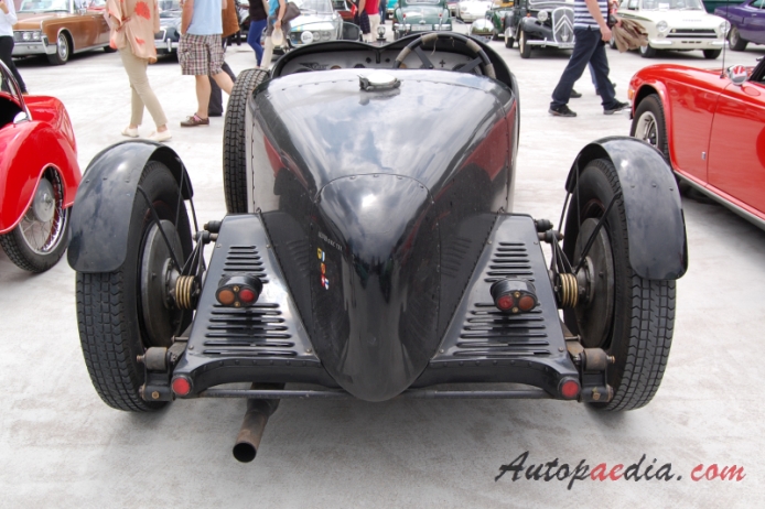 Alvis Speed 25 1936-1940 (1936 3.6L), rear view