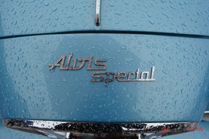 Alvis TC 108G 1955-1958 (1957 Graber Special Coupé 2d), front emblem  